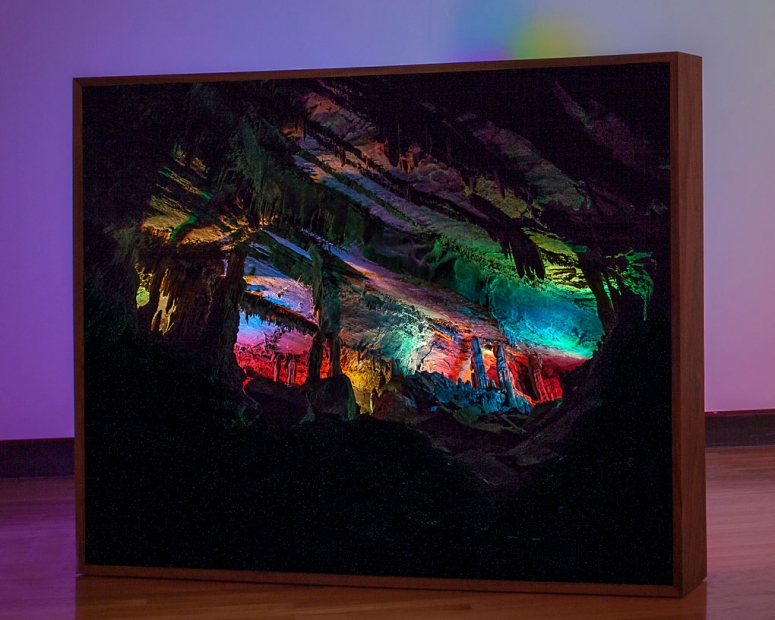 http://story.mirunadragan.com/files/gimgs/th-28_IMG_9069_LightboxCave_W.jpg